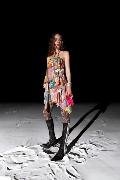 Look 13